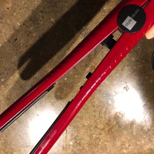 Style House 1.5 inch Flat Iron Straightener & Red